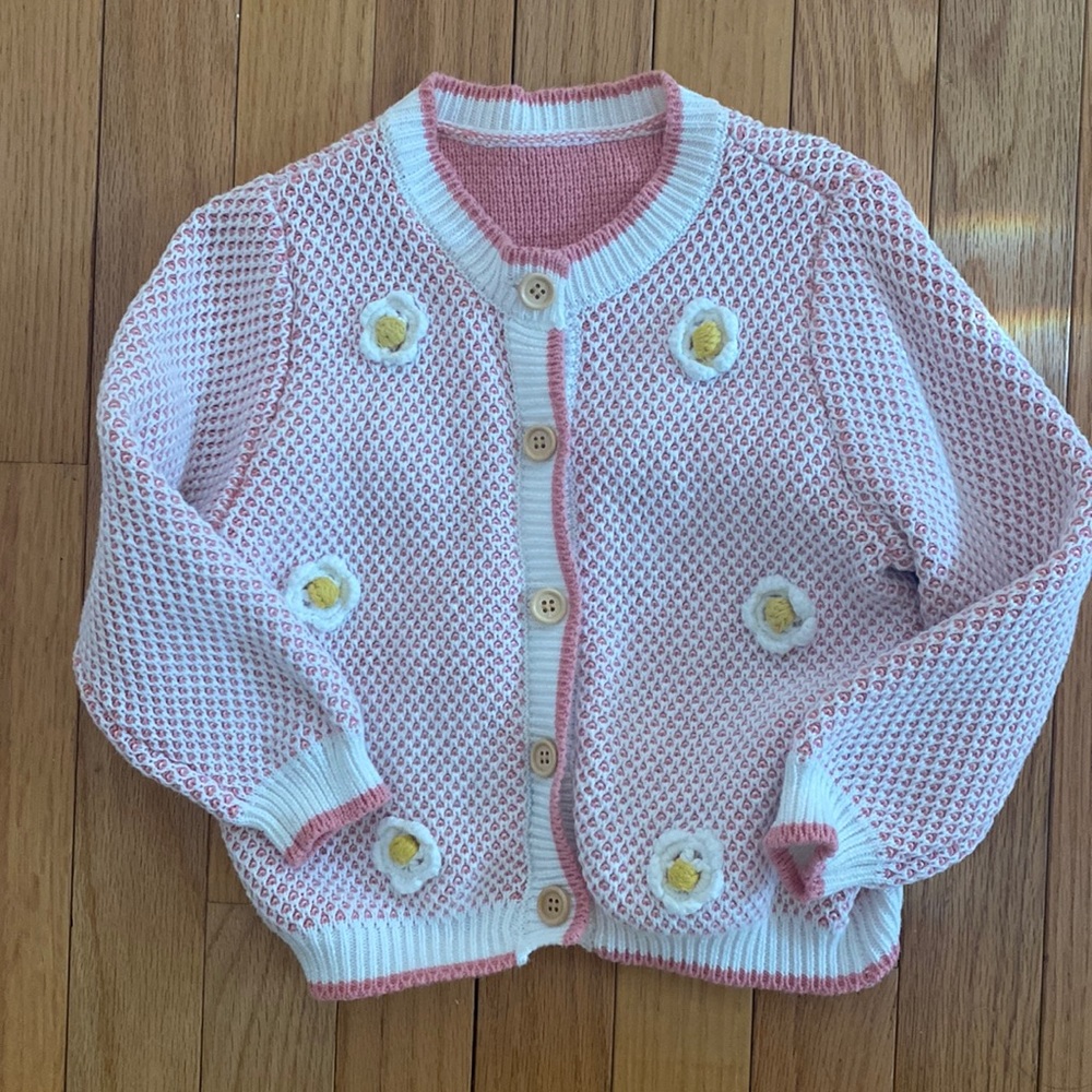 Adorable girls cardigan